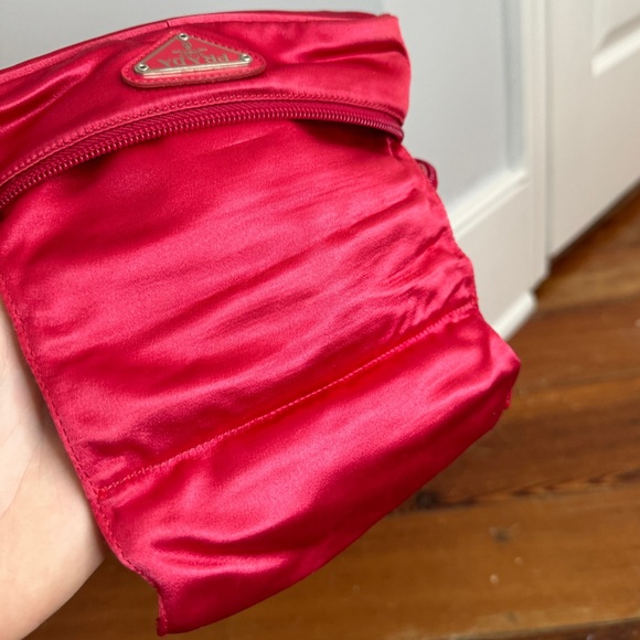 Prada Logo Pouch Cosmetics Red Nylon Leather Roll Out Authentic - Picture 10 of 15